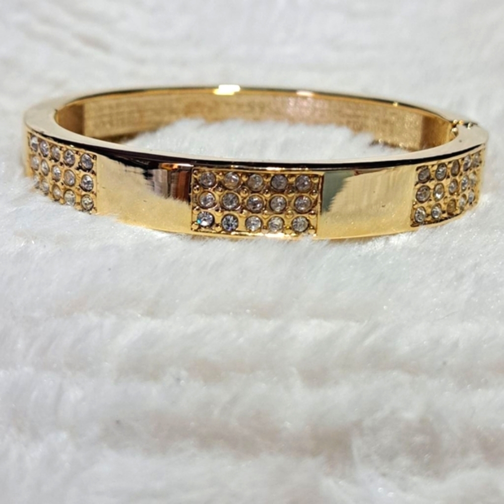Women's Fashion Costume Gold Bangle Bracelet with Rhinestones - Picture 3 of 10